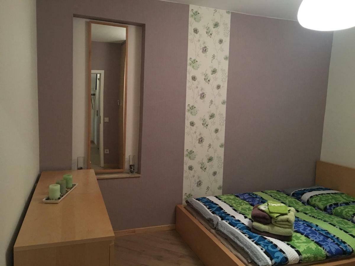 Ferienwohnung Zum Saaletalblick เนาม์บวร์ก ภายนอก รูปภาพ